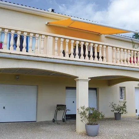 Four-bedroom Holiday In Trélissac