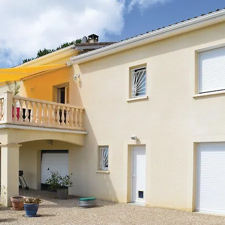Four-bedroom Holiday In Trélissac