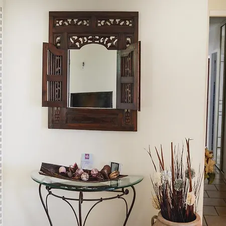 Four-bedroom Holiday In Dom wakacyjny Trélissac